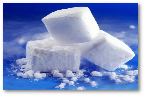 冰的熔点比干冰高多少度